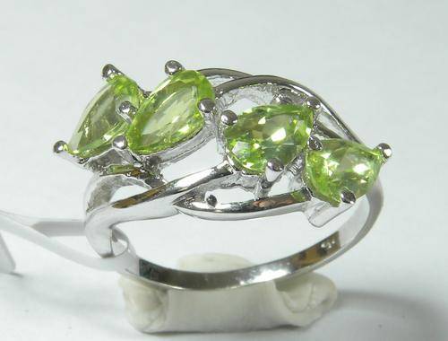 925 Sterling Silver A grade Peridot ring